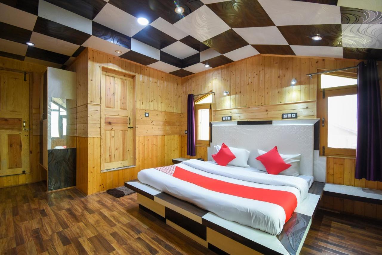 Oyo Hotel New Divine Kashmir Durgjan Εξωτερικό φωτογραφία