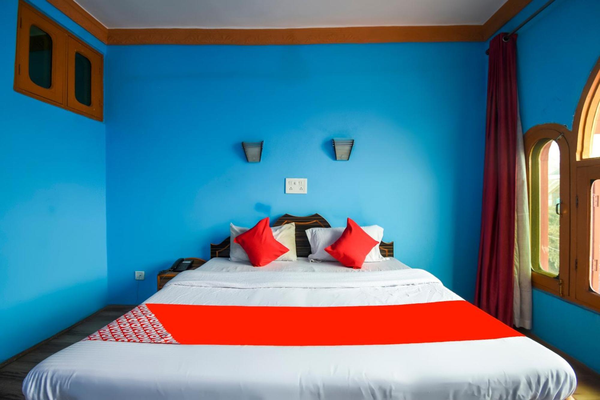 Oyo Hotel New Divine Kashmir Durgjan Εξωτερικό φωτογραφία